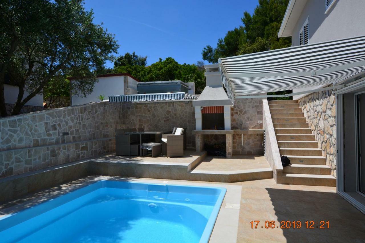 Sealodge - Luxe Villa, Private Pool, Mooring, Parking, Sea & Mountain View, At 150 M From Idyllic Private Beach Rogač Extérieur photo