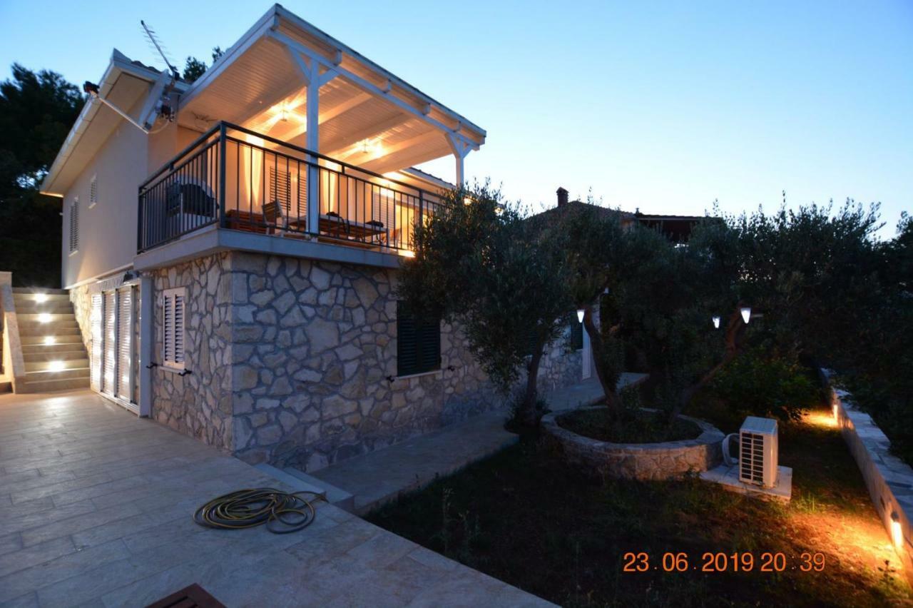 Sealodge - Luxe Villa, Private Pool, Mooring, Parking, Sea & Mountain View, At 150 M From Idyllic Private Beach Rogač Extérieur photo